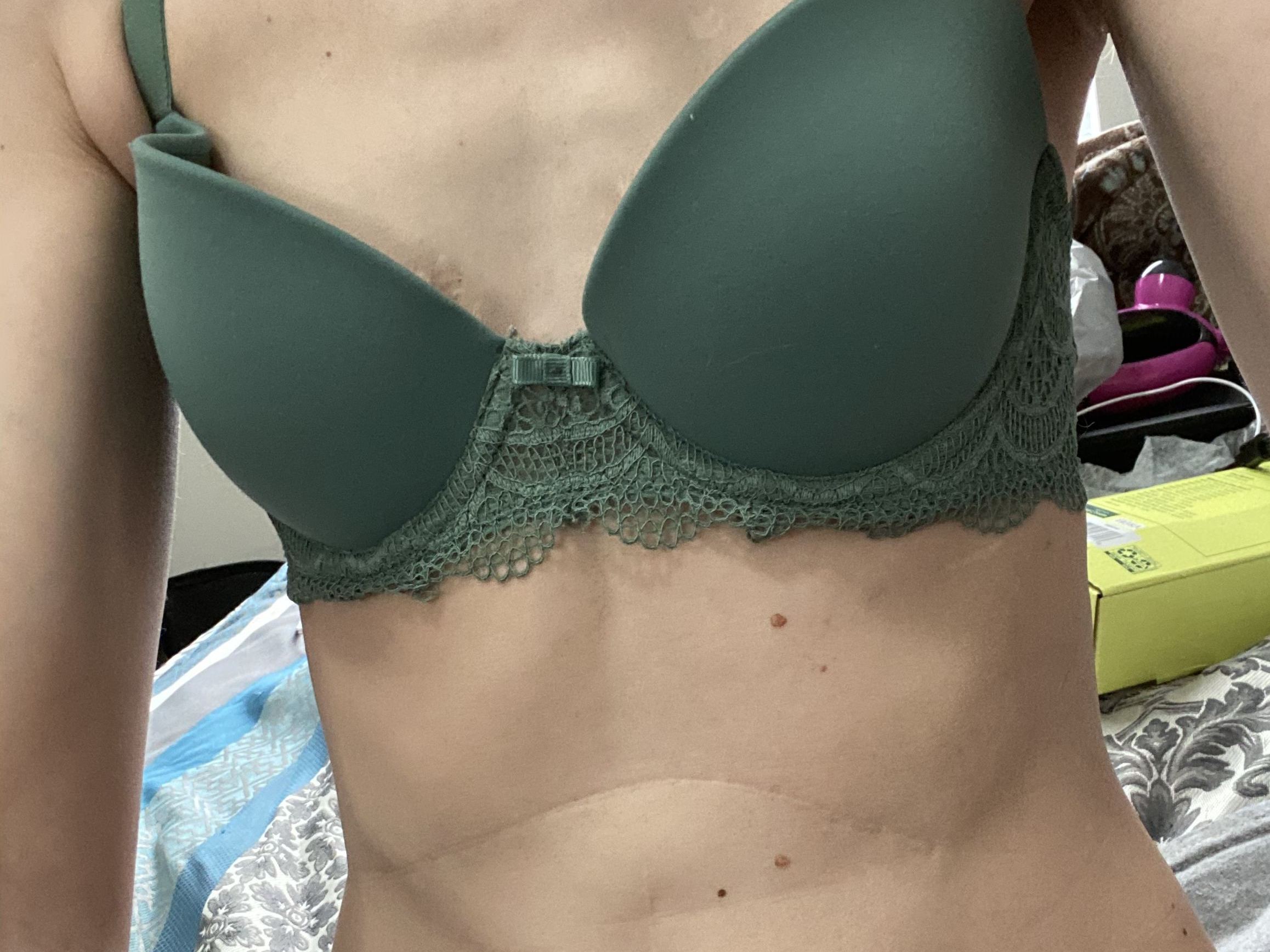 Imagen de perfil de modelo de cámara web de AshlynMiranda18