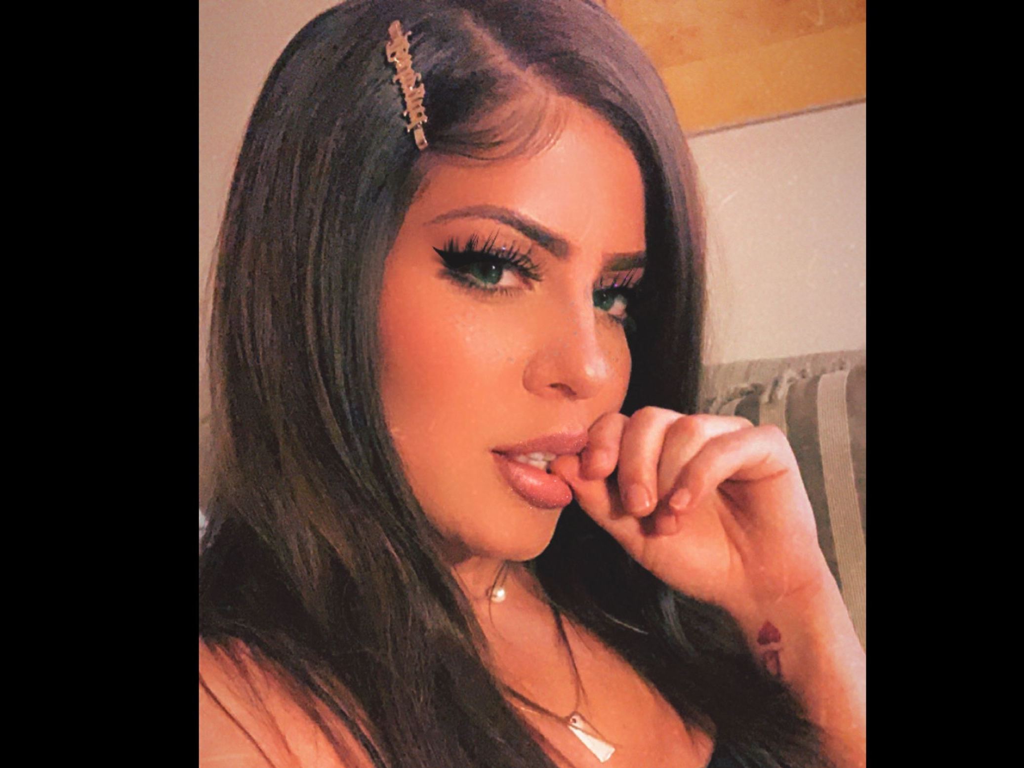 Image de profil du modèle de webcam Minna_Devi