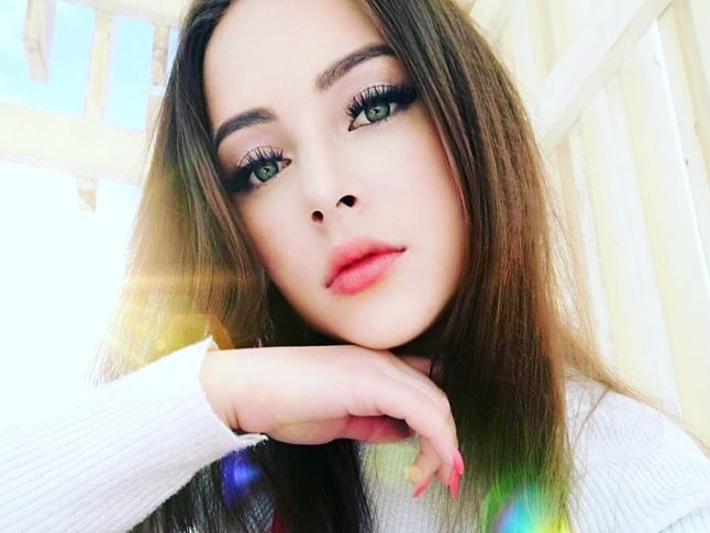 Image de profil du modèle de webcam Mini_Nancy