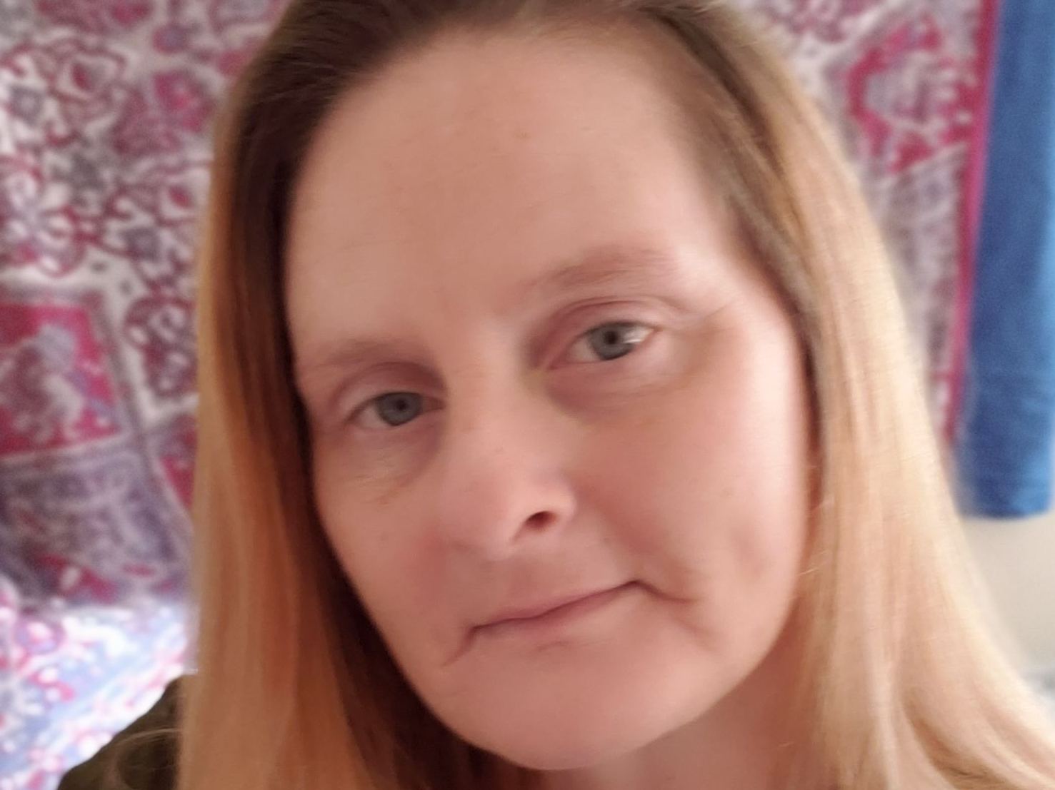 Allurs247 profilbild på webbkameramodell 