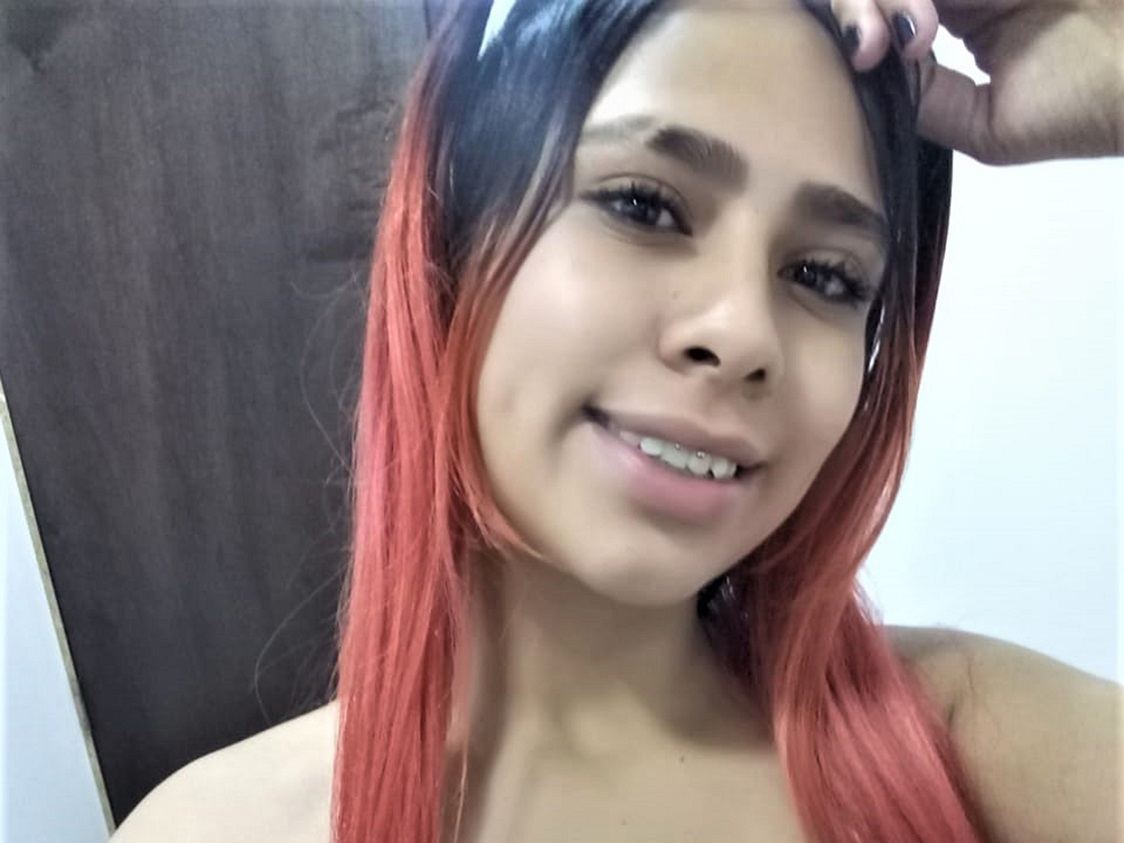 Image de profil du modèle de webcam sweett_dream