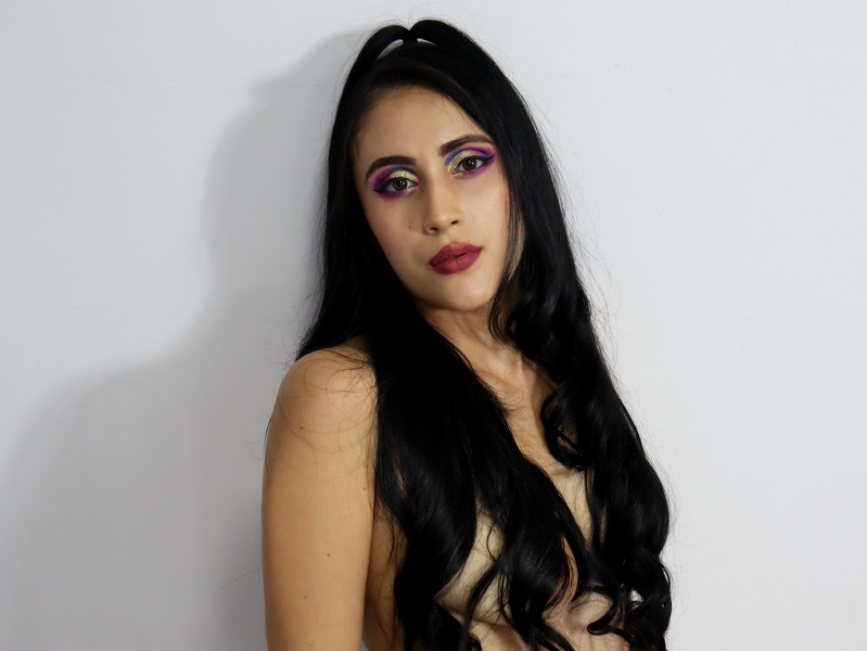 Performer AshleyGarner Photo 3