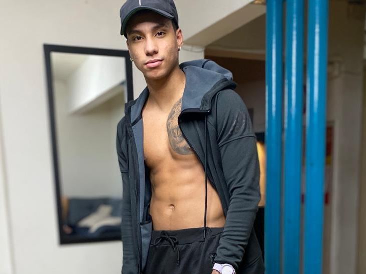 Izan_Boy Profilbild des Cam-Modells 