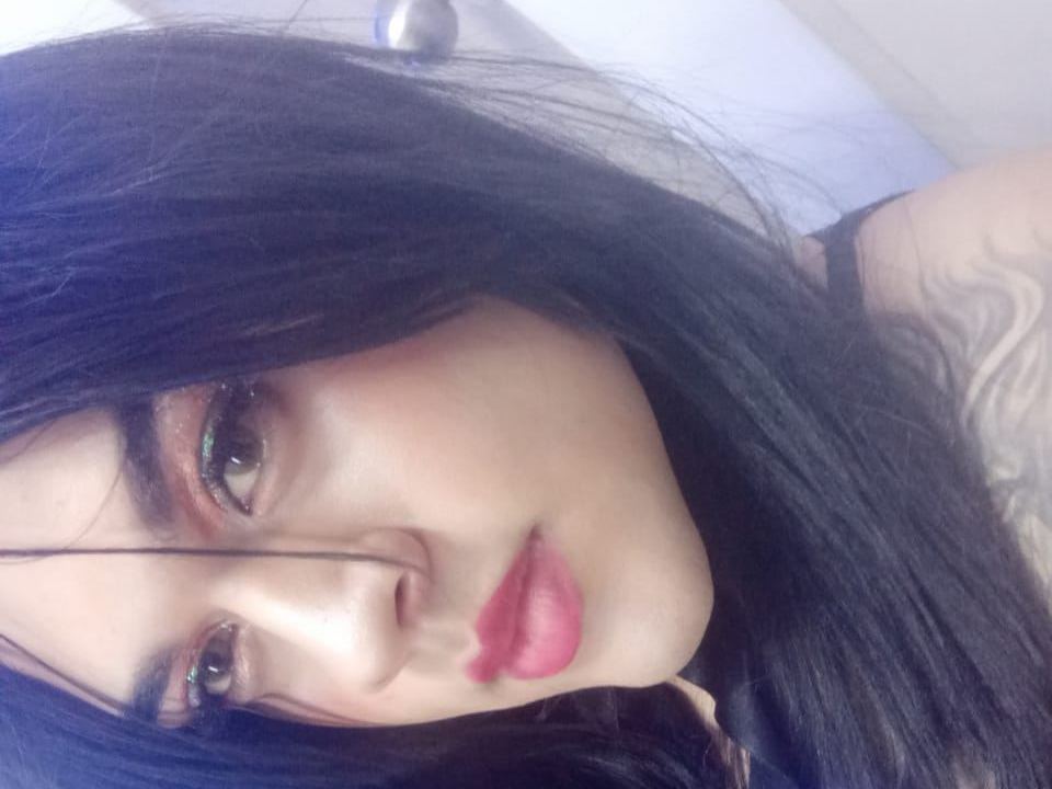 Image de profil du modèle de webcam Tonnibig