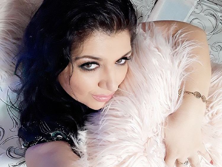 Image de profil du modèle de webcam CapriceXX