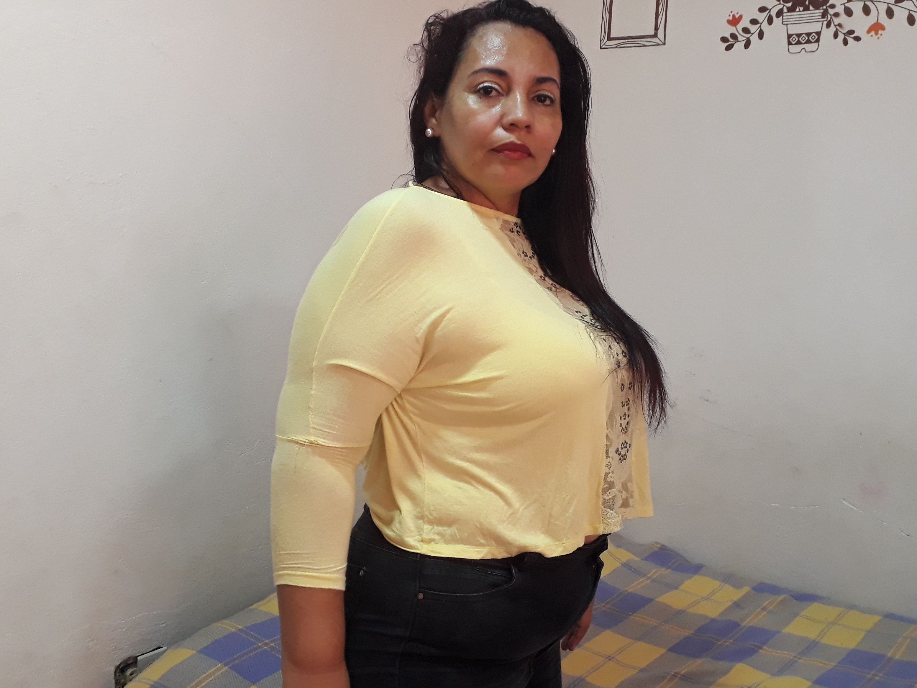 hotnice13 profielfoto van cam model 