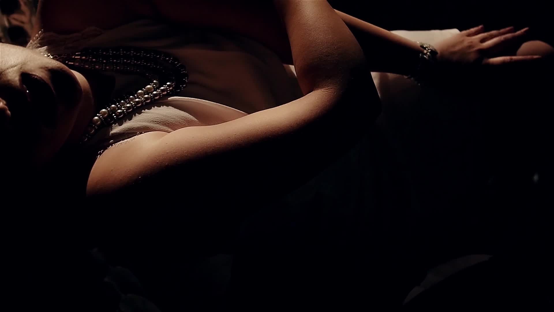 Artist LikableAmelia Video 3