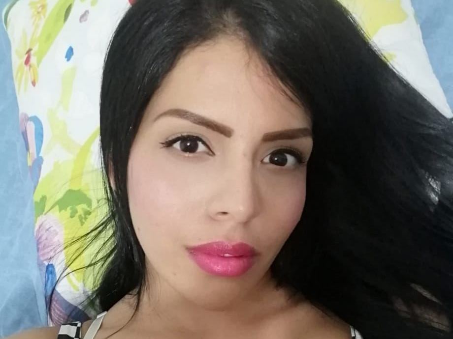 Imagen de perfil de modelo de cámara web de ArianaKinky