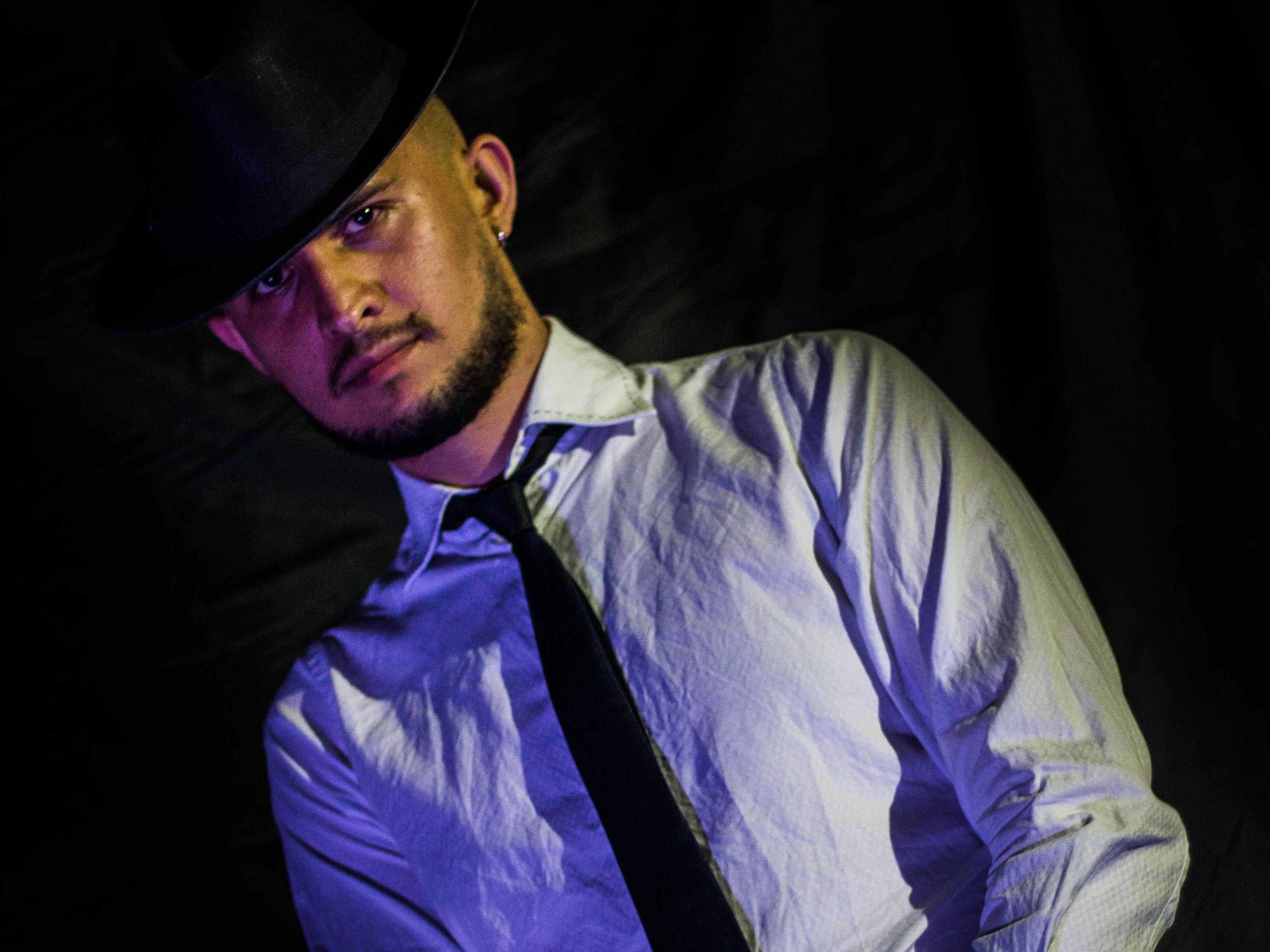 thomaasjhonson profielfoto van cam model 