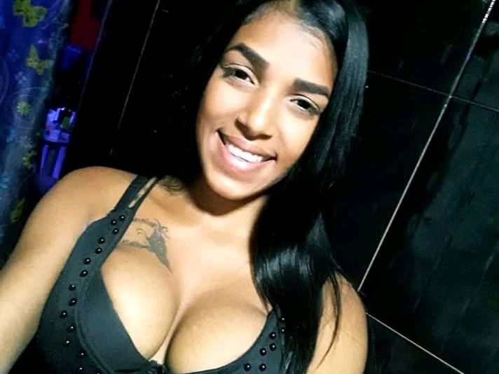 KarolVillage profilbild på webbkameramodell 