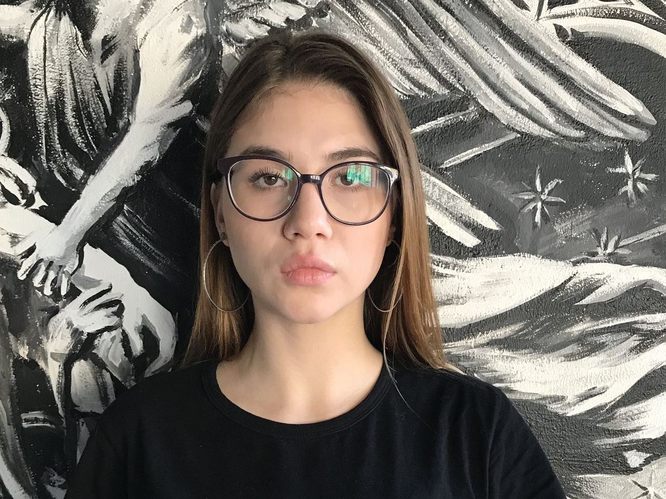Imagen de perfil de modelo de cámara web de MadinaCooper