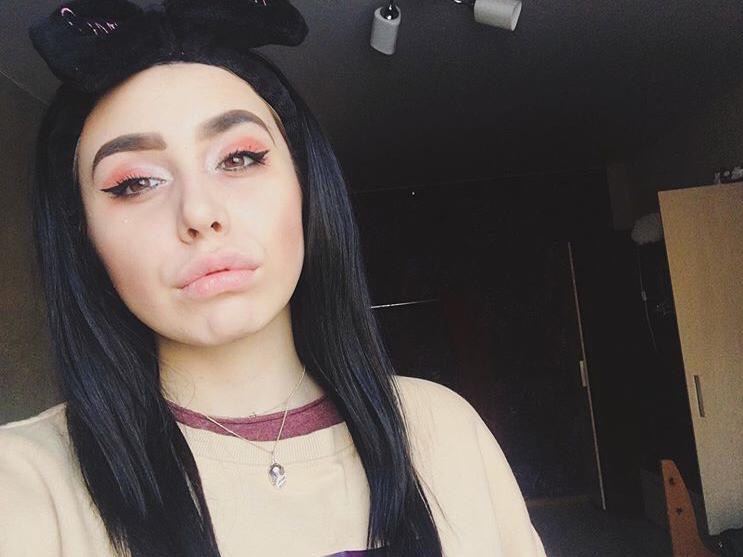 devilKiss_x Profilbild des Cam-Modells 