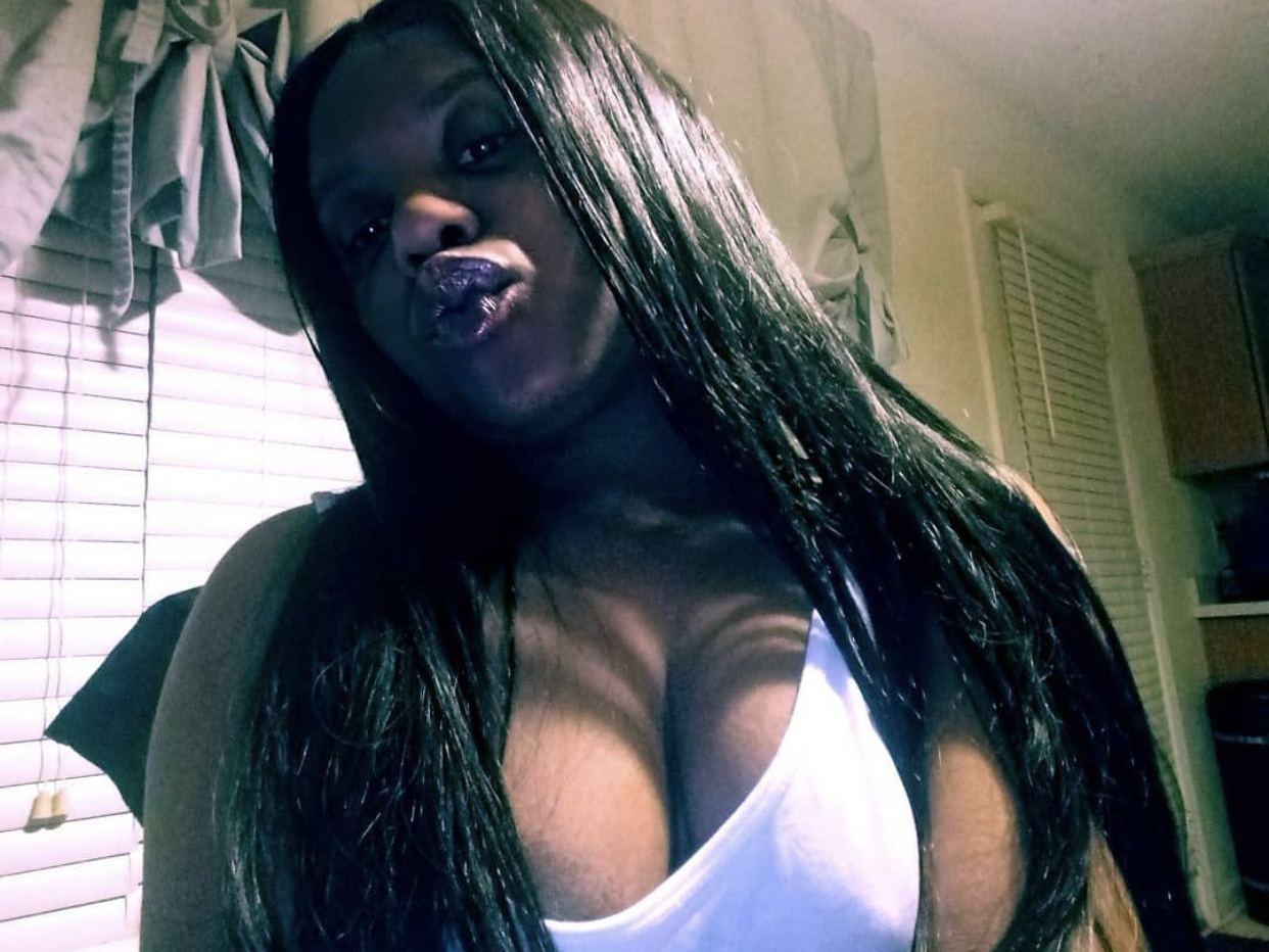 LoveButtonXXX profielfoto van cam model 