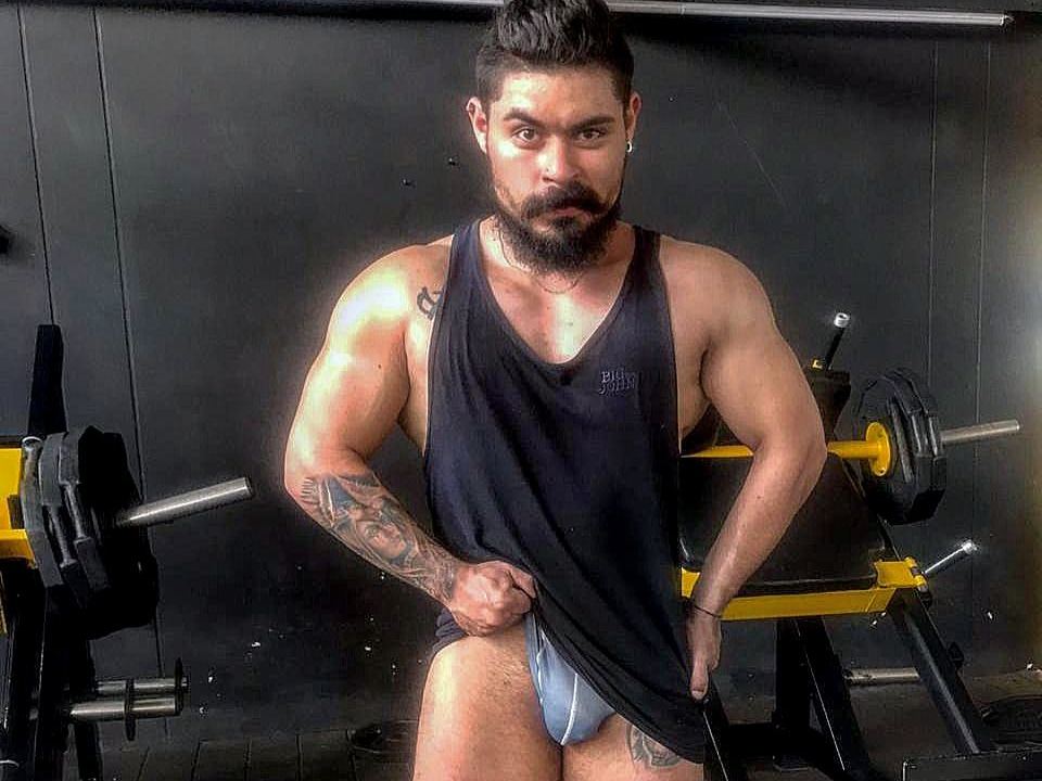 Image de profil du modèle de webcam Rocco_Ardent