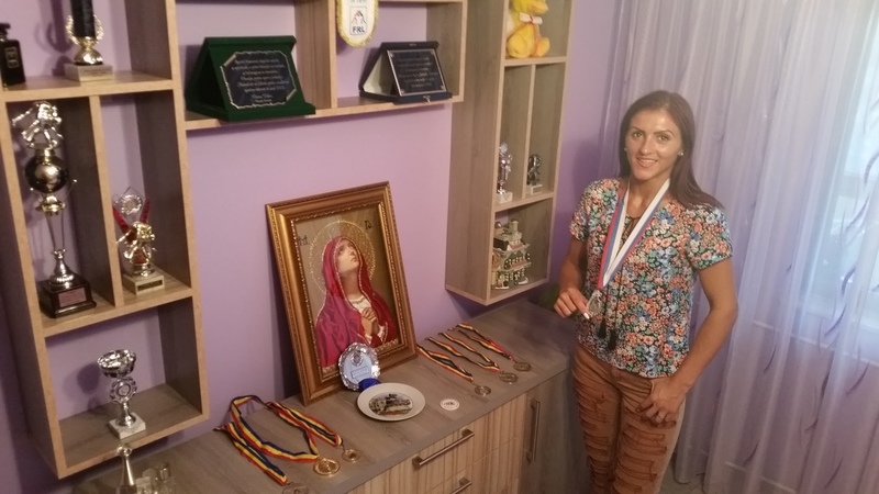 Performer MusclesQueen Photo 9