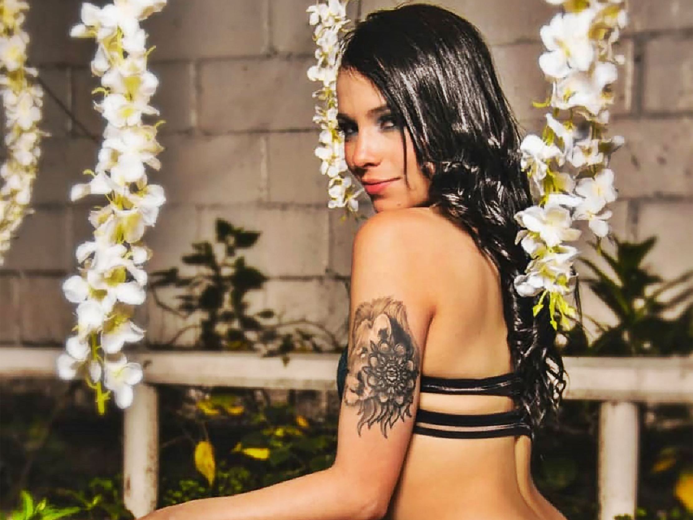 Nicolle_moore cam model profile picture 