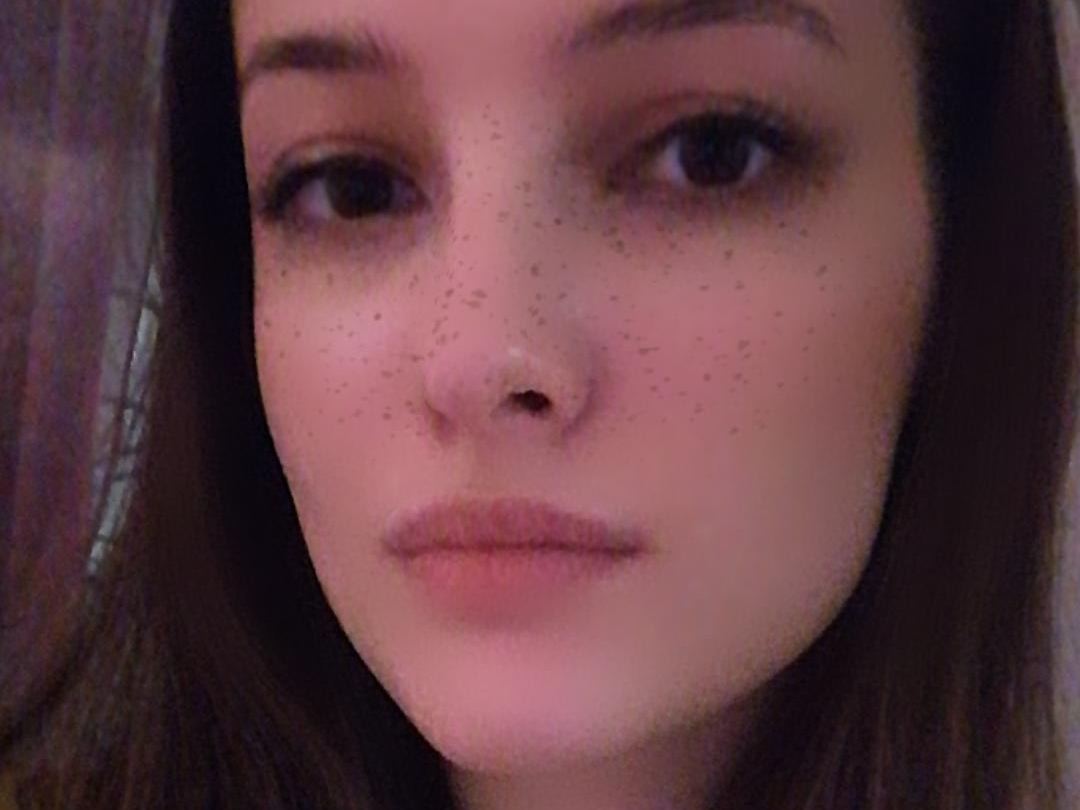 Image de profil du modèle de webcam Nadine_Bolein
