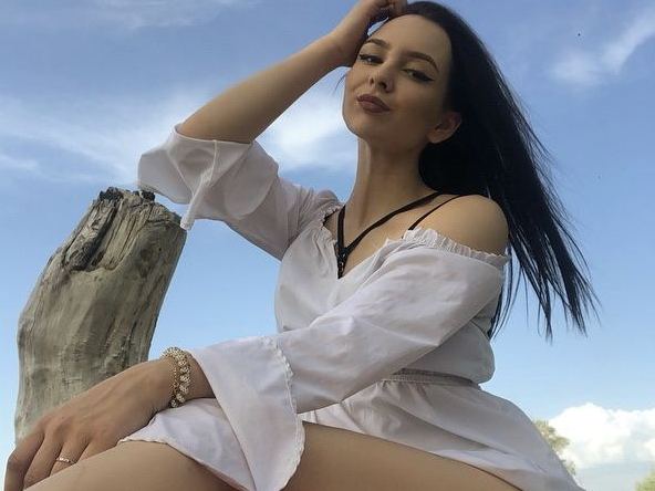 Image de profil du modèle de webcam Samanta_Black