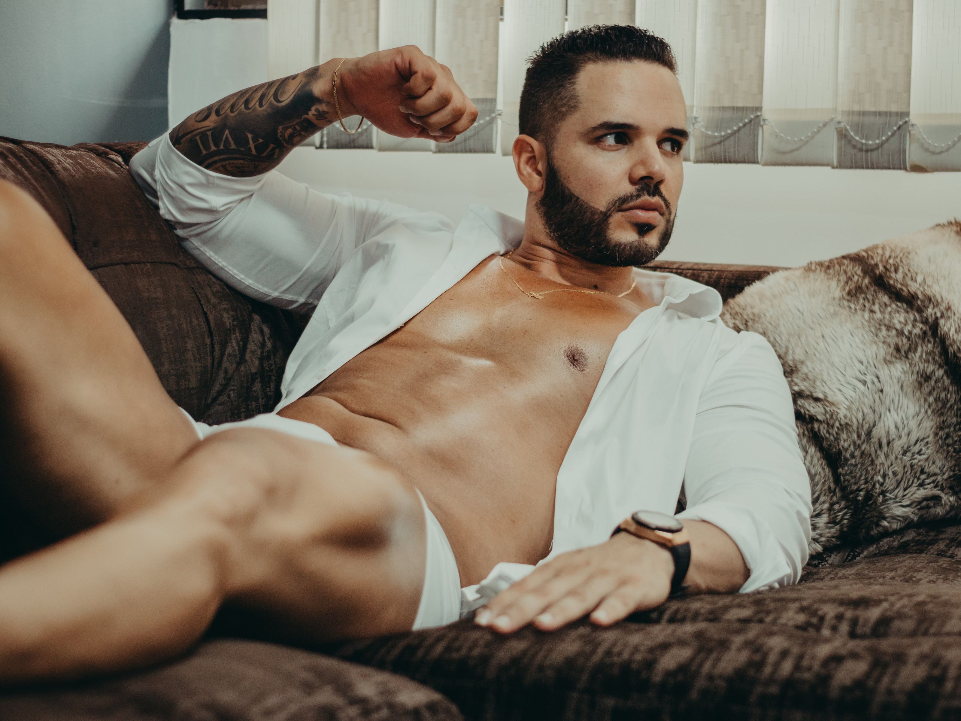 KenLarson cam model profile picture 