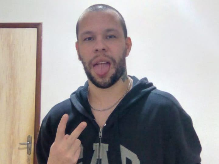 Foto de perfil de modelo de webcam de biott 
