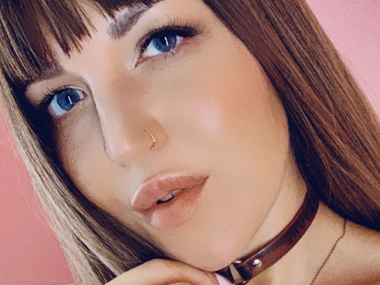Image de profil du modèle de webcam Cherry_S_E_X_Y
