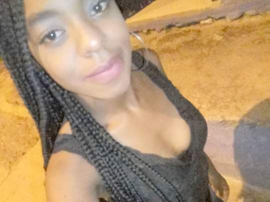 Image de profil du modèle de webcam Lara_ferrera