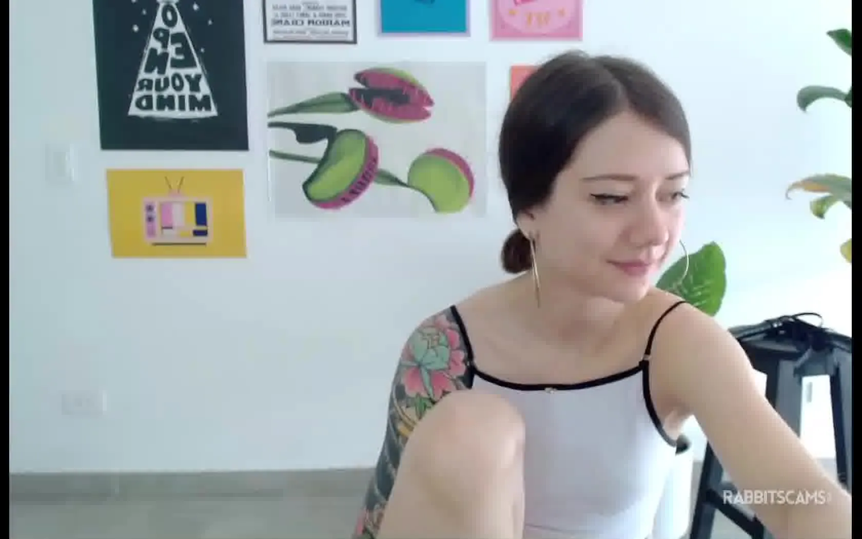 Artist VictoriaLou Video 1