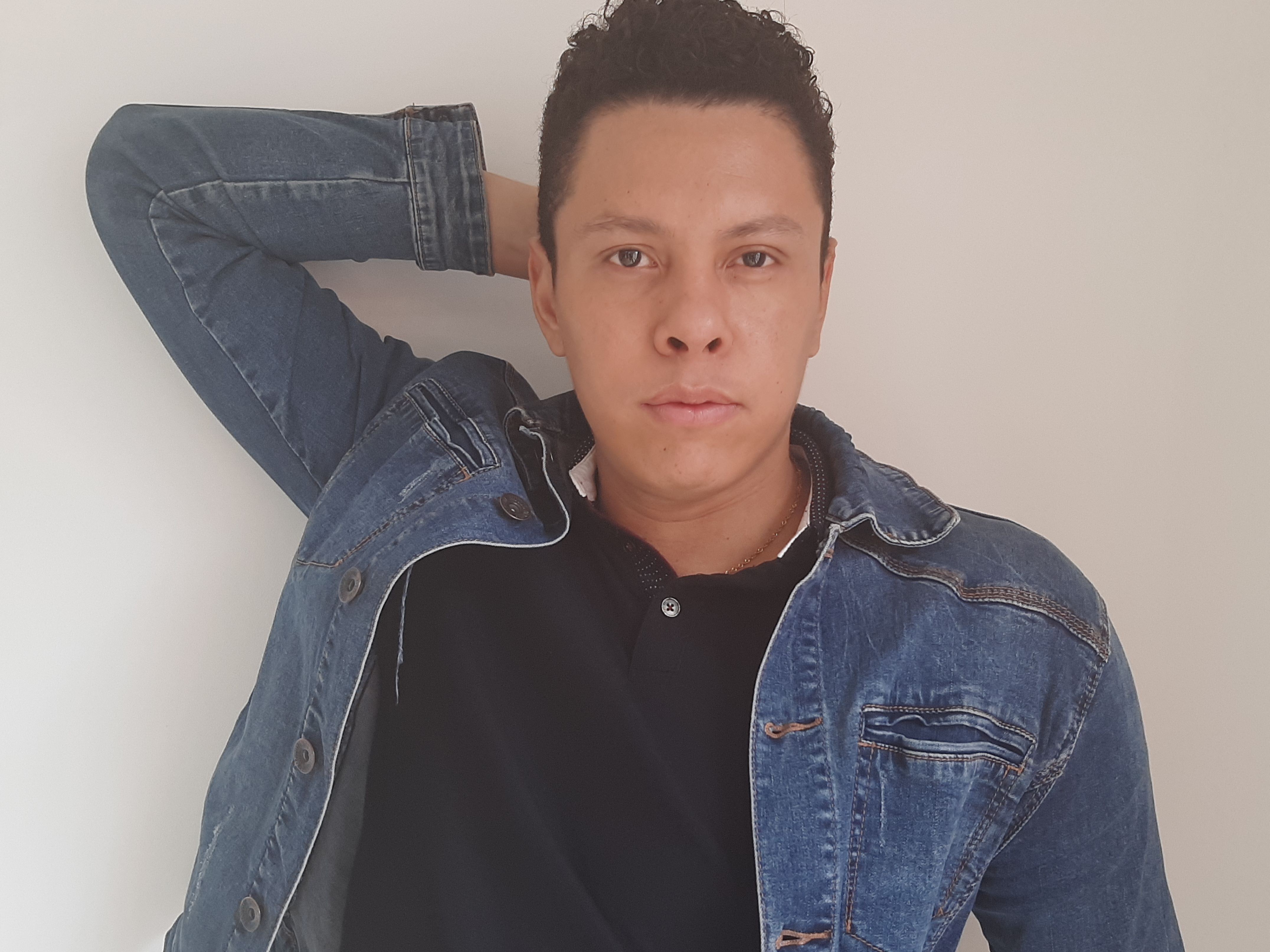 Ares_J immagine del profilo del modello di cam