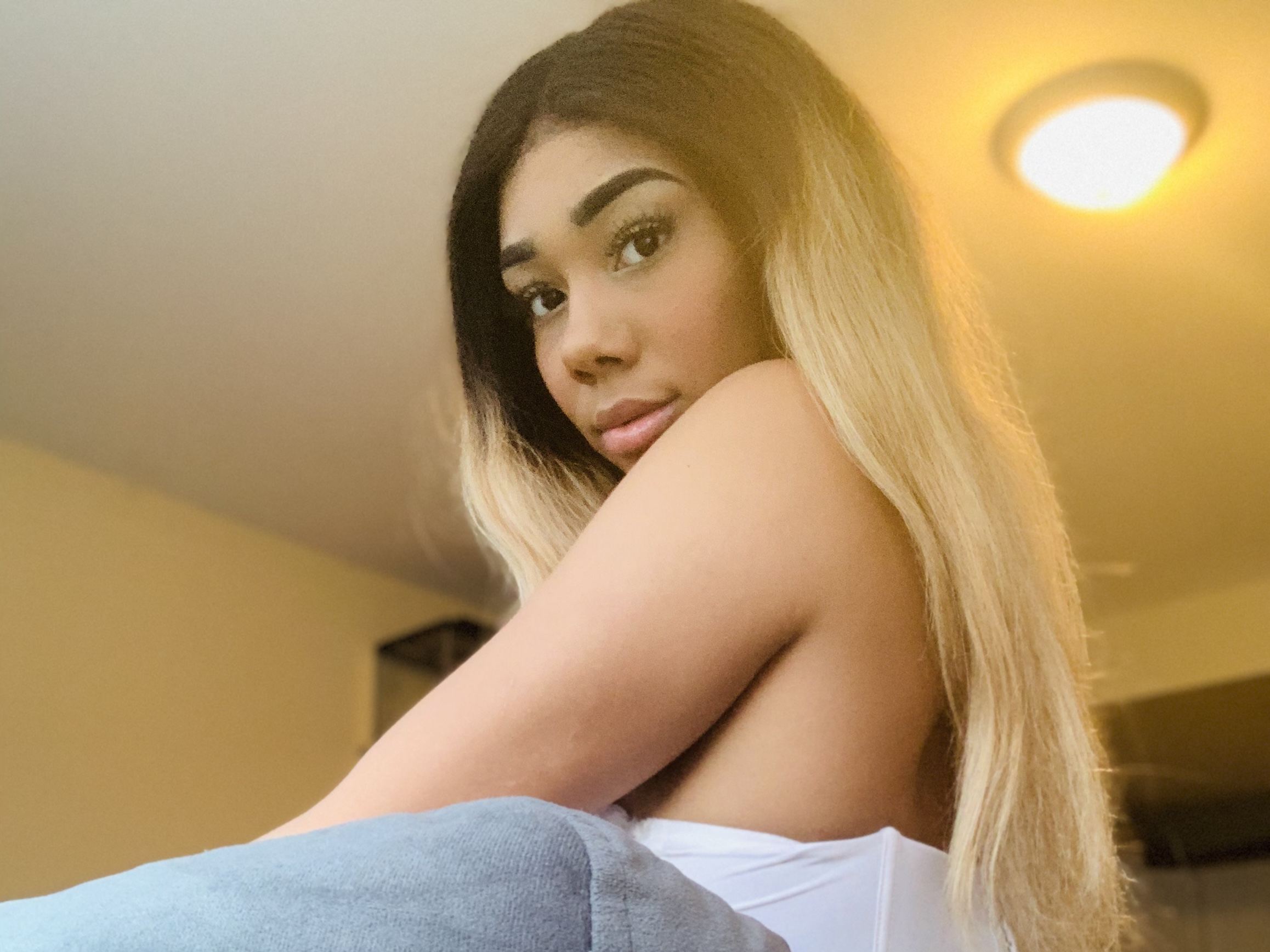 Zaranitty profielfoto van cam model 