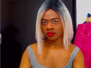 yedabrown18 profilbild på webbkameramodell 