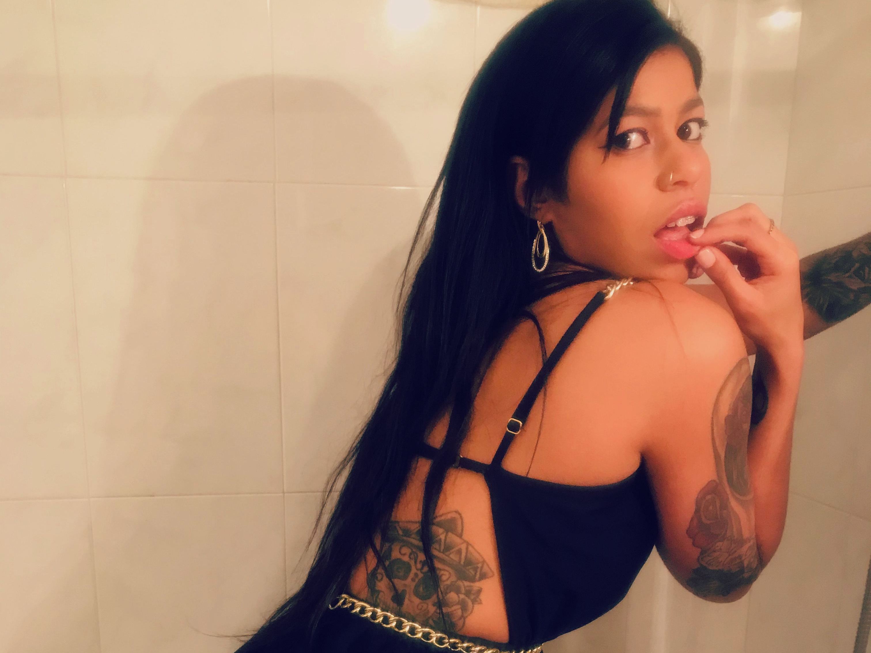 AnittaBrown profielfoto van cam model 
