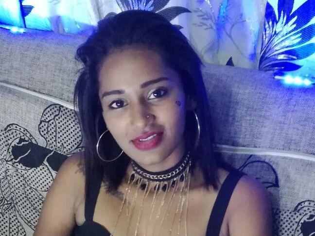 Image de profil du modèle de webcam Sexylicious1995