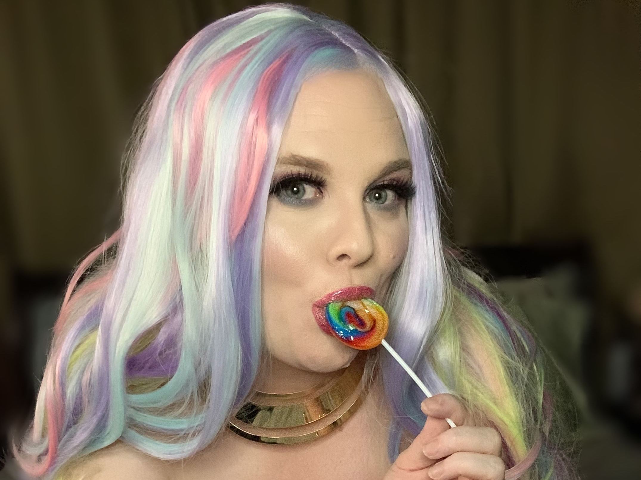 HolyGlamGrenade profilbild på webbkameramodell 