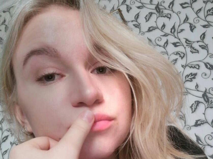 ArielBroks immagine del profilo del modello di cam