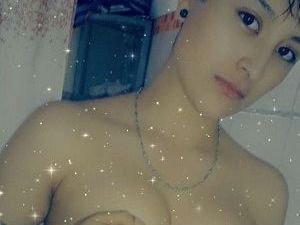salome_queen54 cam model profile picture 