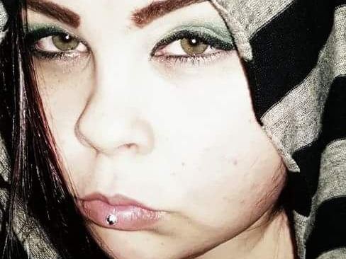 Imagen de perfil de modelo de cámara web de xVixxenx