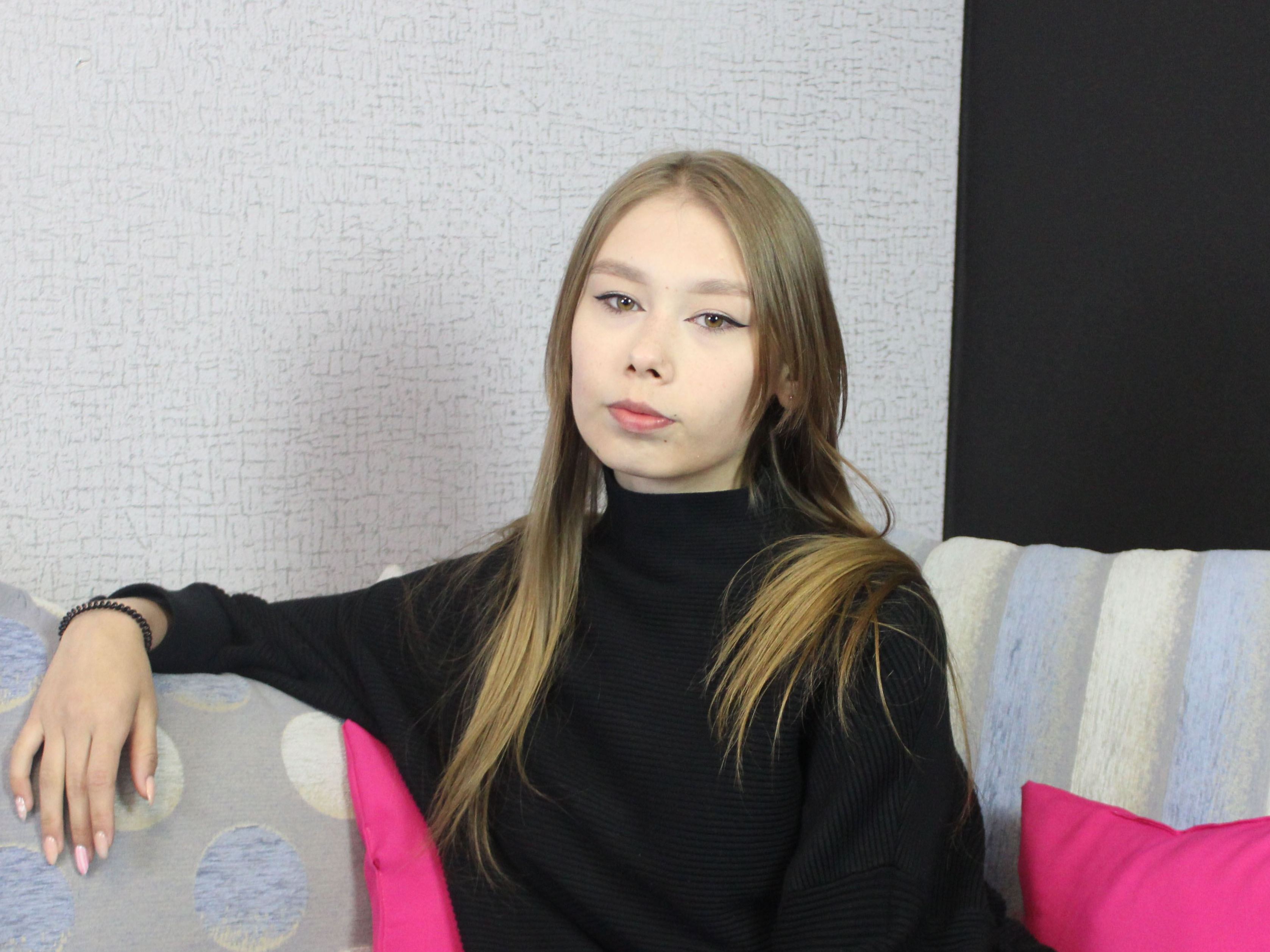 Keesy profilbild på webbkameramodell 