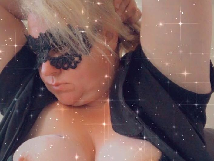Bigmaturekitty cam model profile picture 