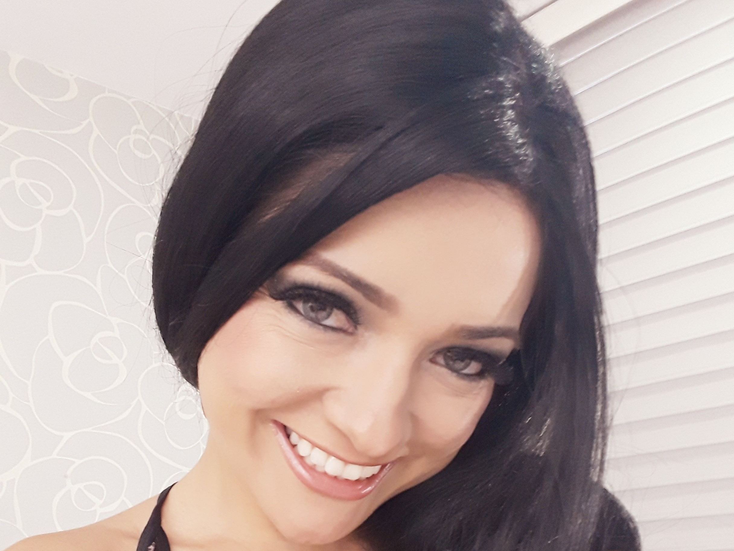 Naughtykitty93 profielfoto van cam model 