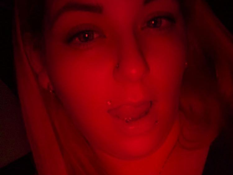 QueenJuicyyRedd immagine del profilo del modello di cam