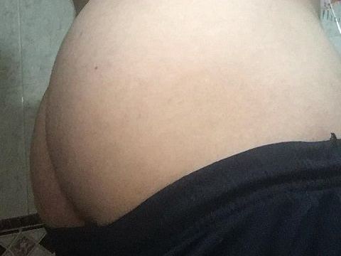 Image de profil du modèle de webcam LATINCUM_FORU