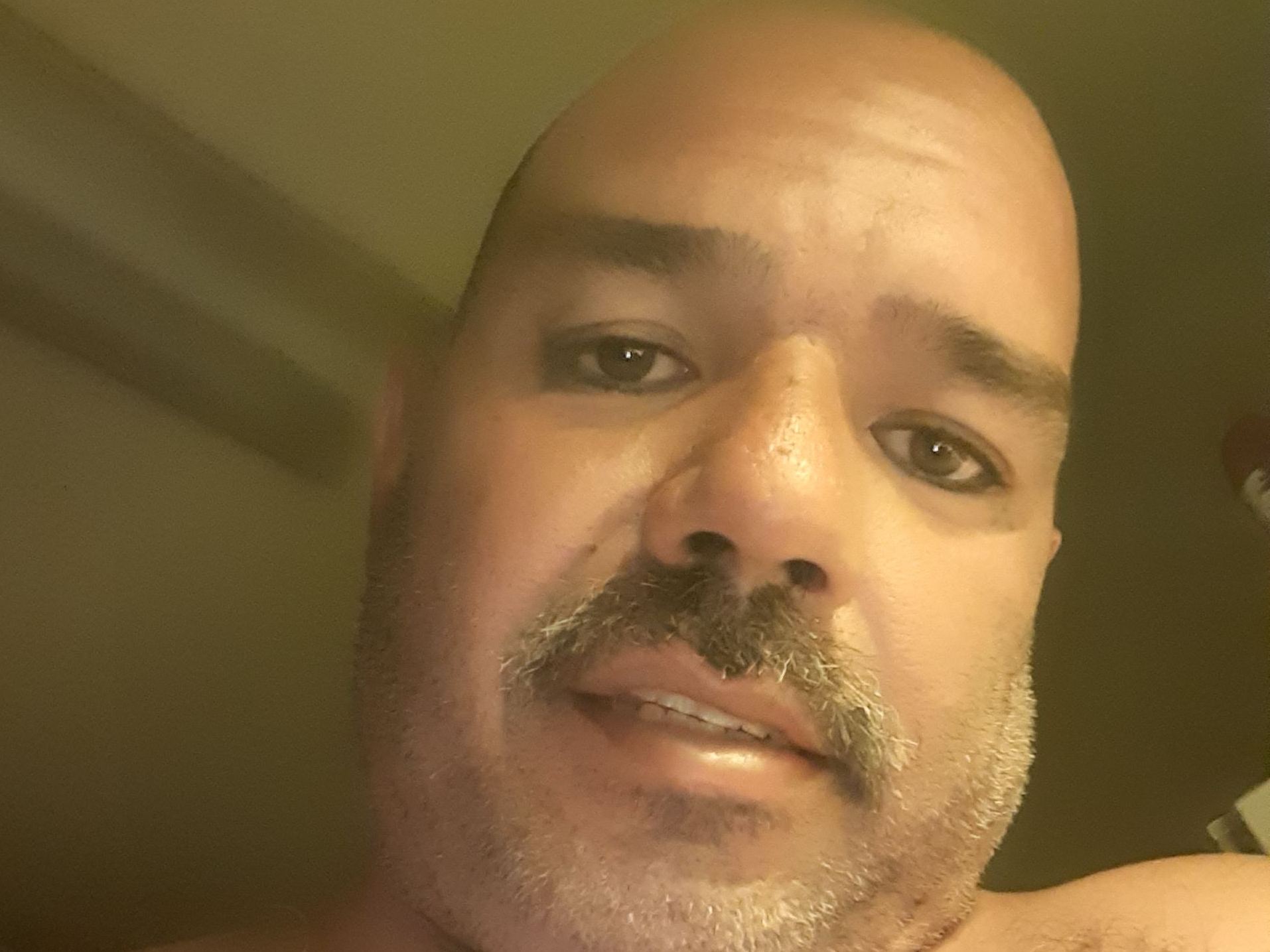 Imagen de perfil de modelo de cámara web de MrBig801