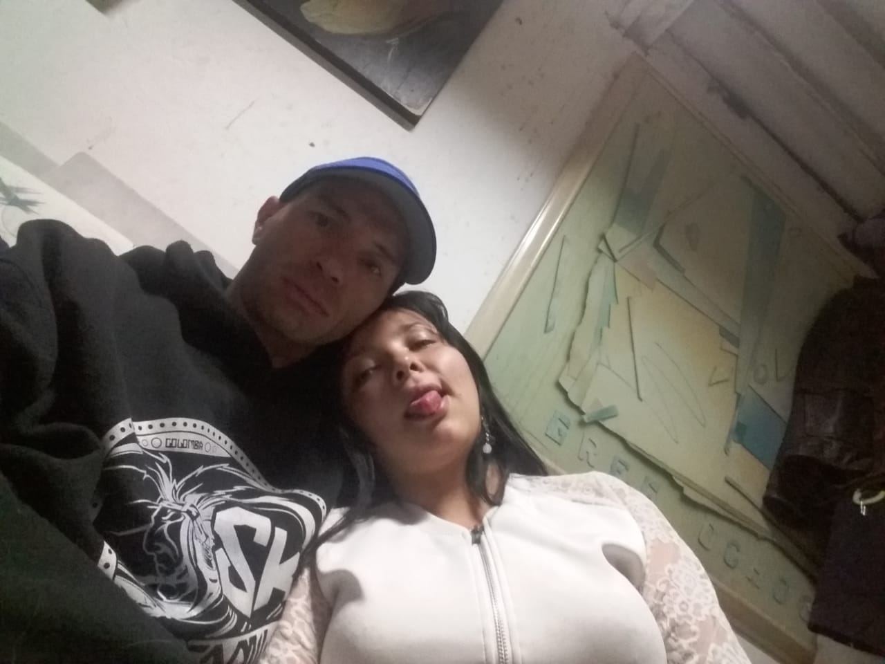 Imagen de perfil de modelo de cámara web de JonnyAndCloe