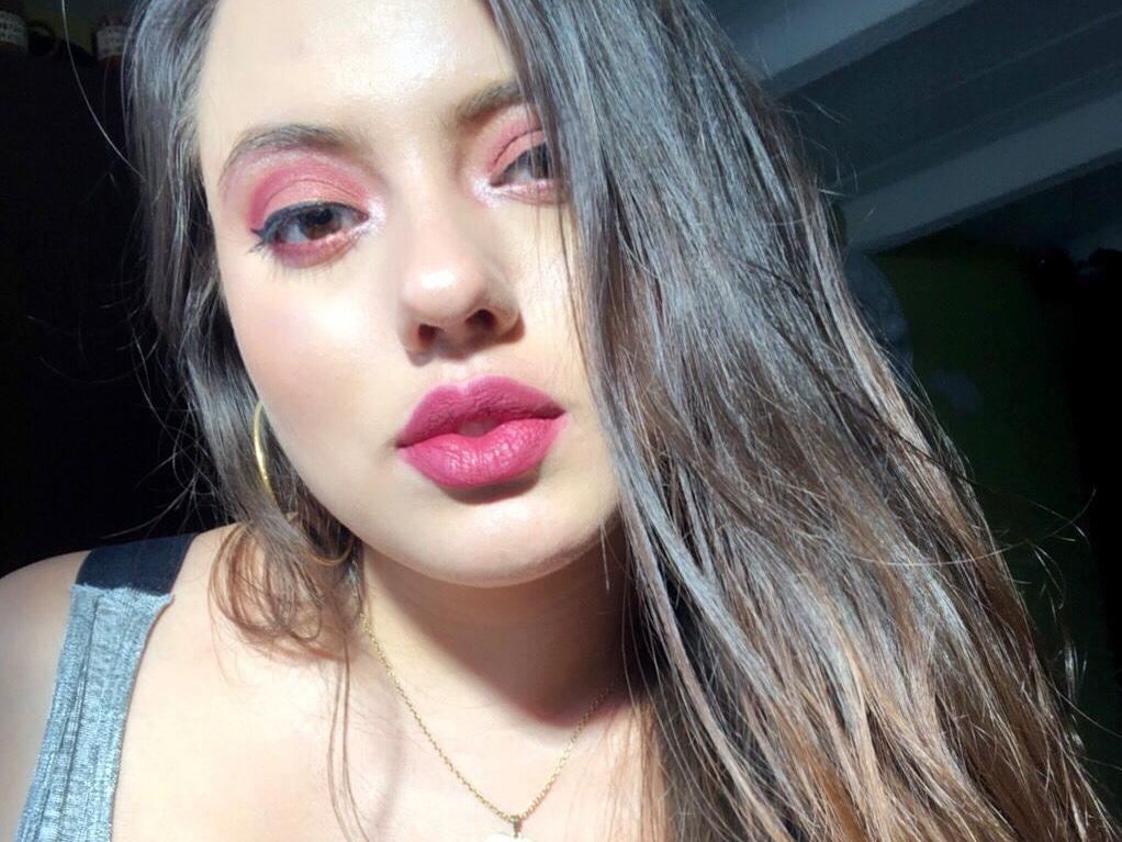 Zahia_Larsson profielfoto van cam model 