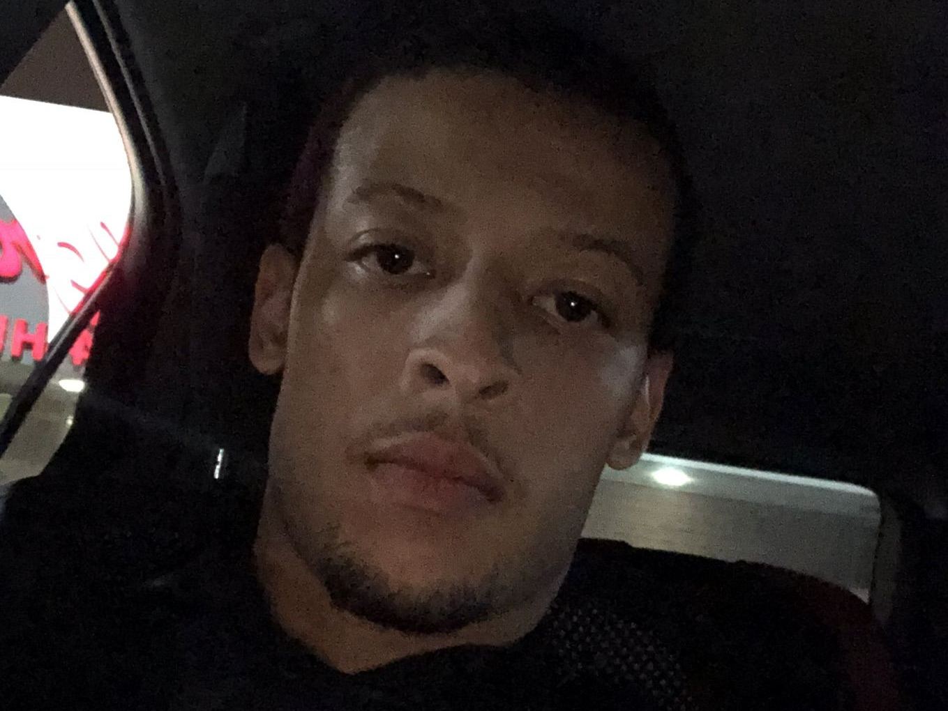 Whiteboikenny89 cam model profile picture 