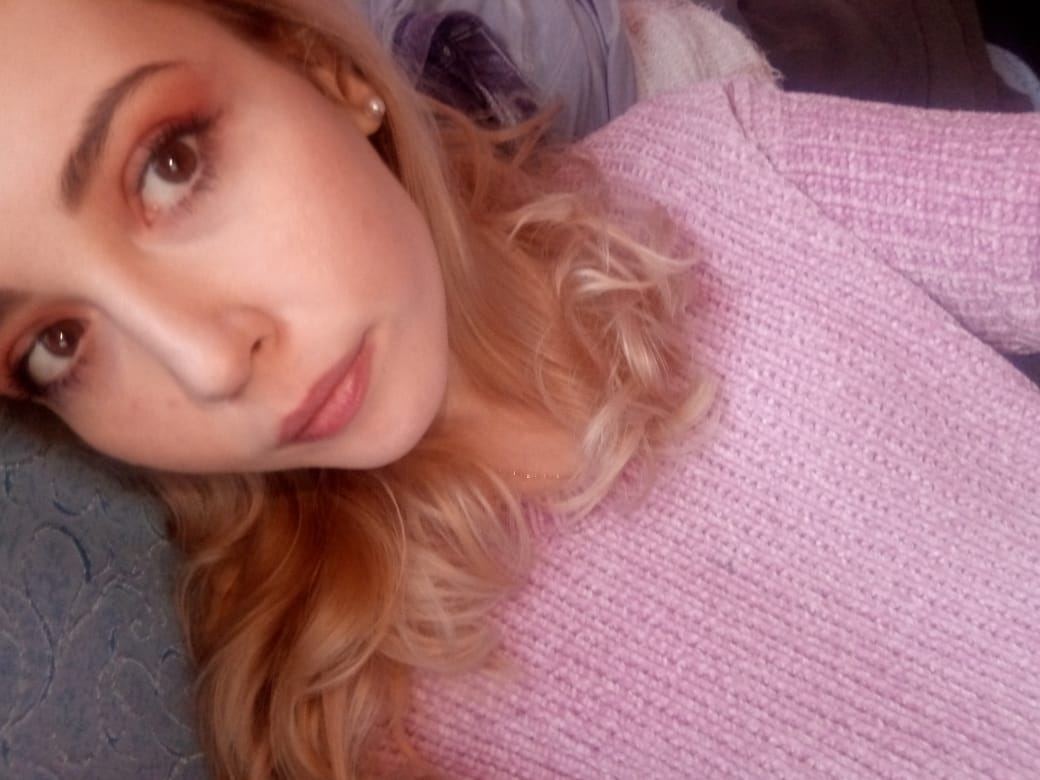 Imagen de perfil de modelo de cámara web de AshleyXBright