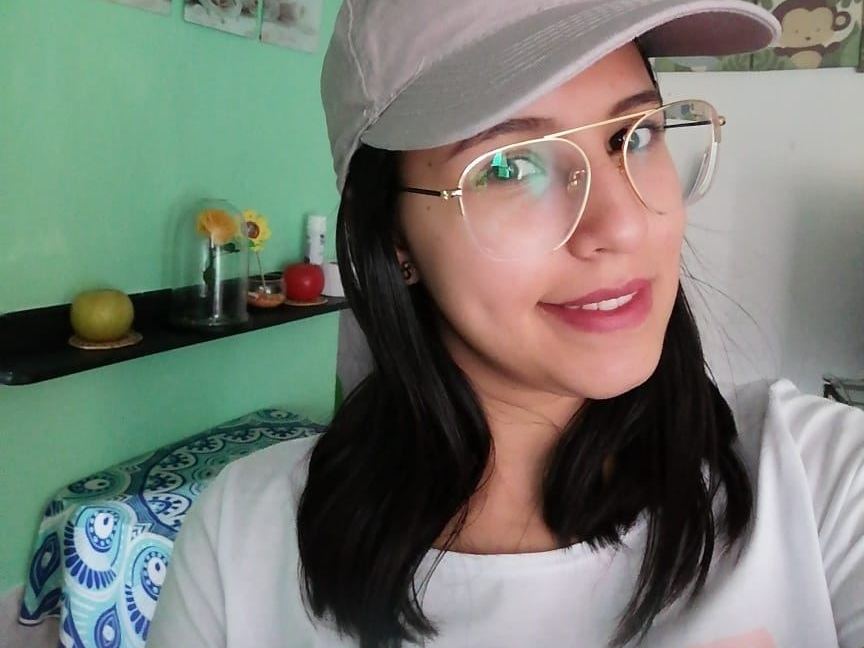 Imagen de perfil de modelo de cámara web de NicolleSmithh