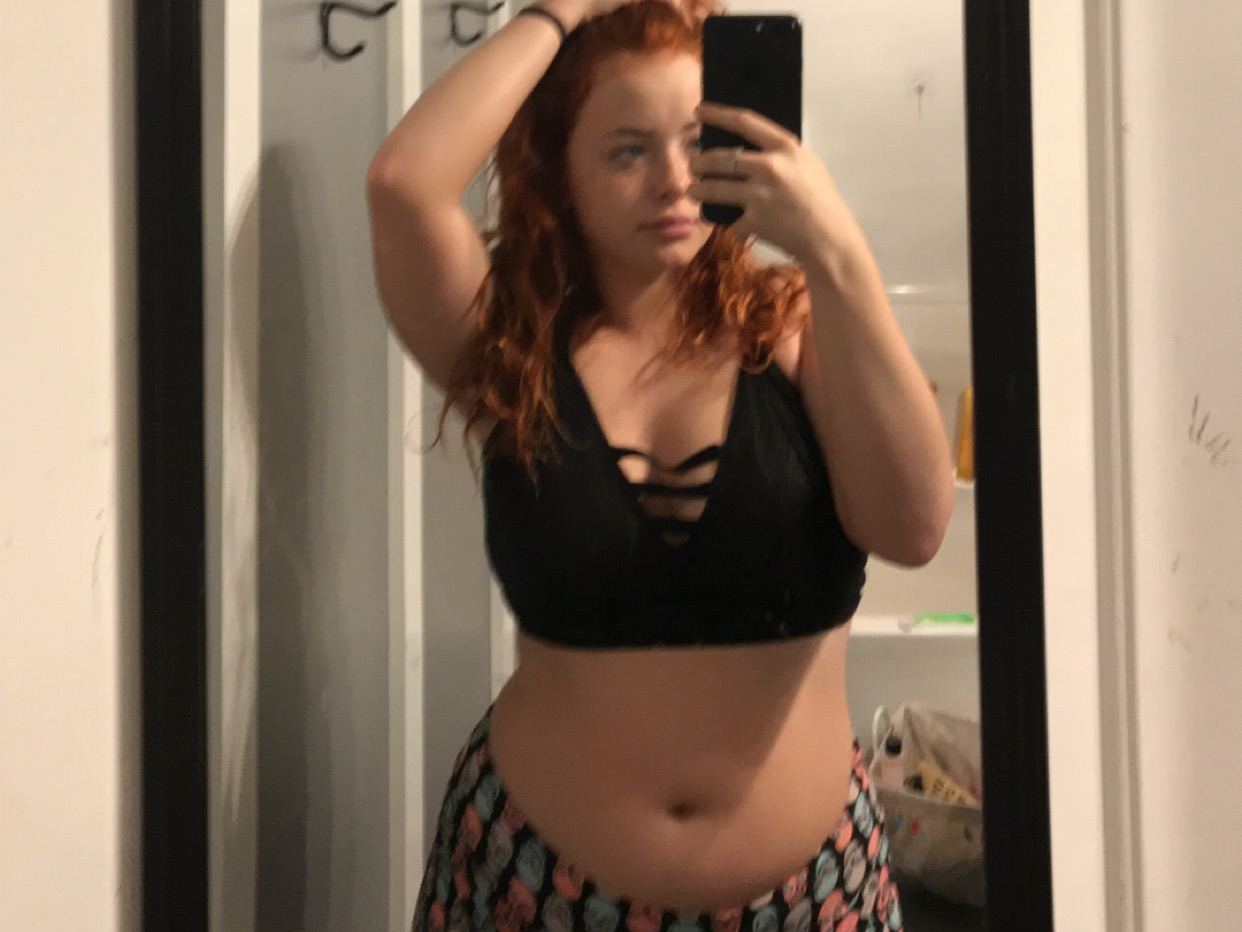 hxllbound profilbild på webbkameramodell 