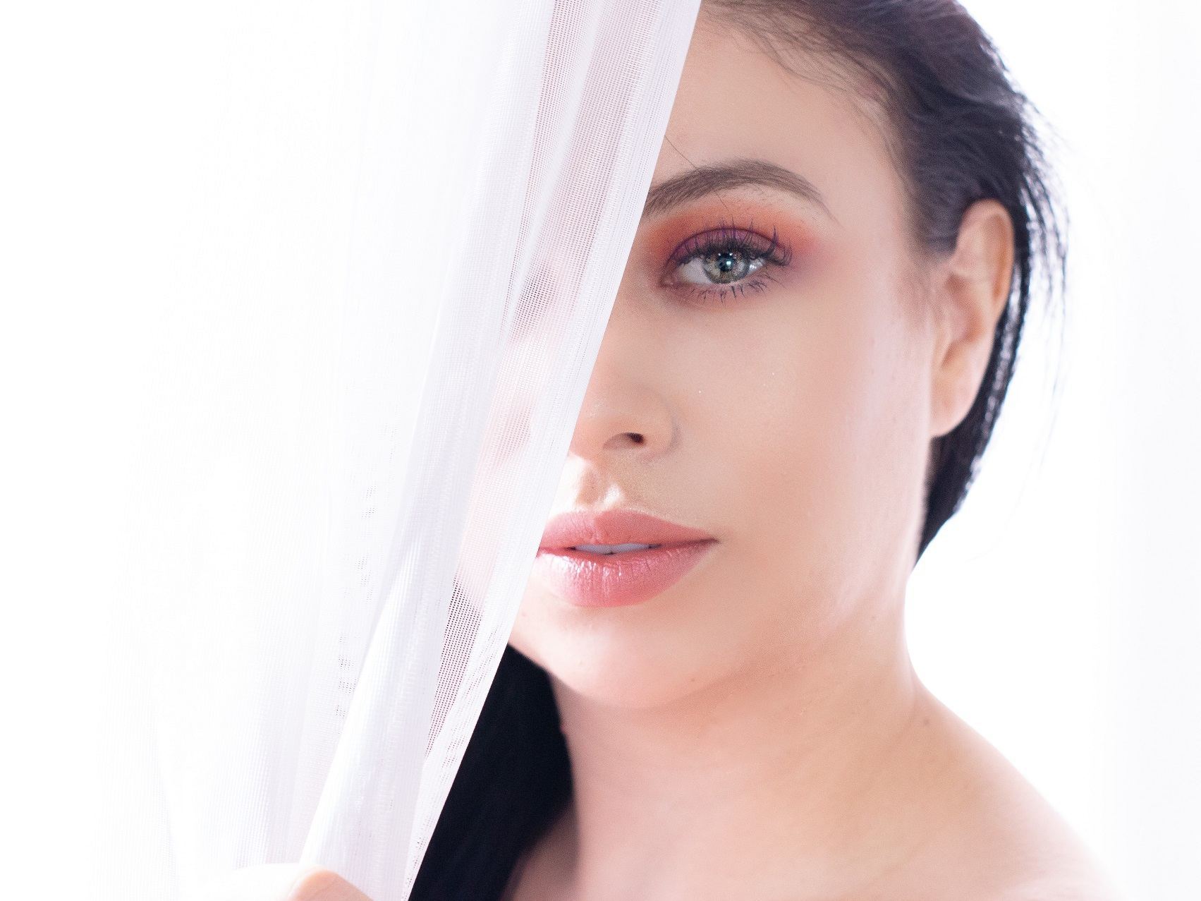 Kendall_Spring cam model profile picture 