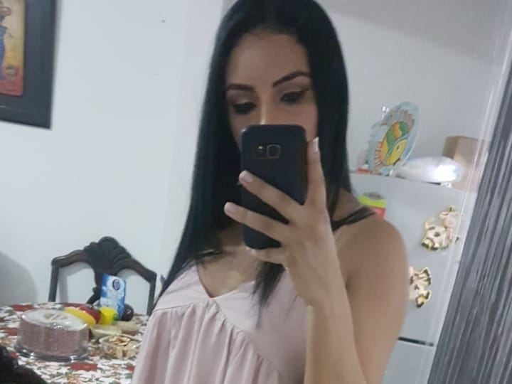 queenbeex immagine del profilo del modello di cam
